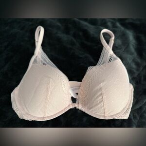 Victoria’s Secret Pink Lace Bra in Soft Pink